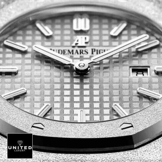 Audemars Piguet royal oak frosted  close analog view