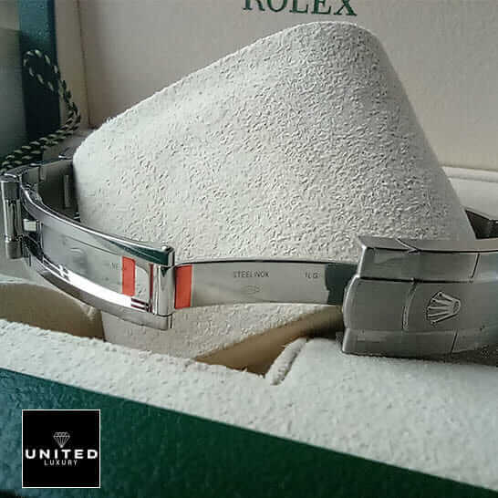 Rolex Oyster Perpetual 277200 Green Dial 6 Rolex Perpetual 31 277200 Open Fold Clasp on the Rolex Logo in the Rolex Box
