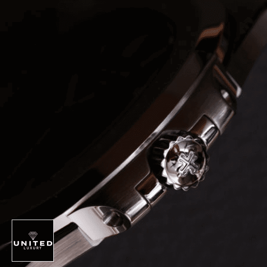 Patek-Philippe-5711-1A-010-stainless