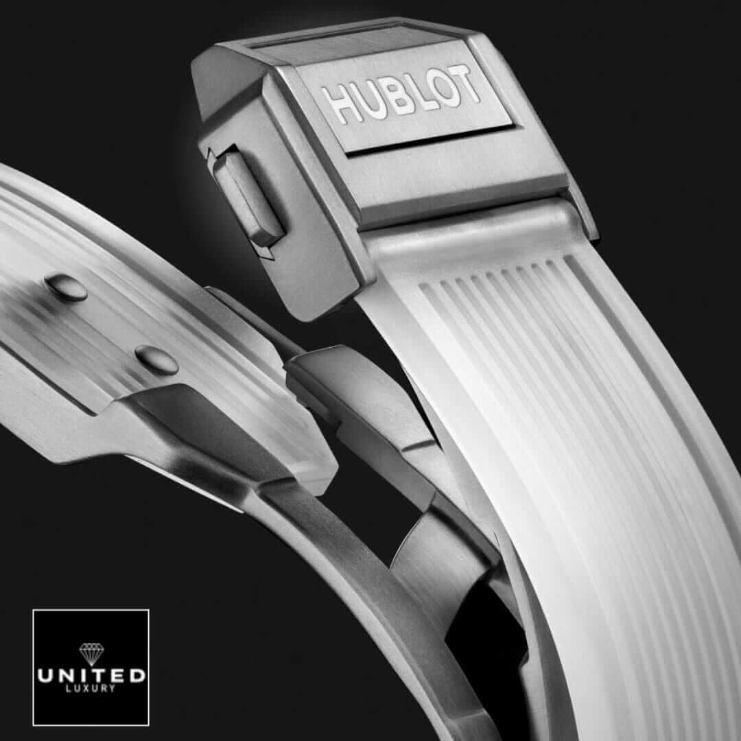 Hublot Rainbow Watch 5 Hubloıt Big Bang 441.JX.4802.RT.4099 White Rubber Bracelet black background