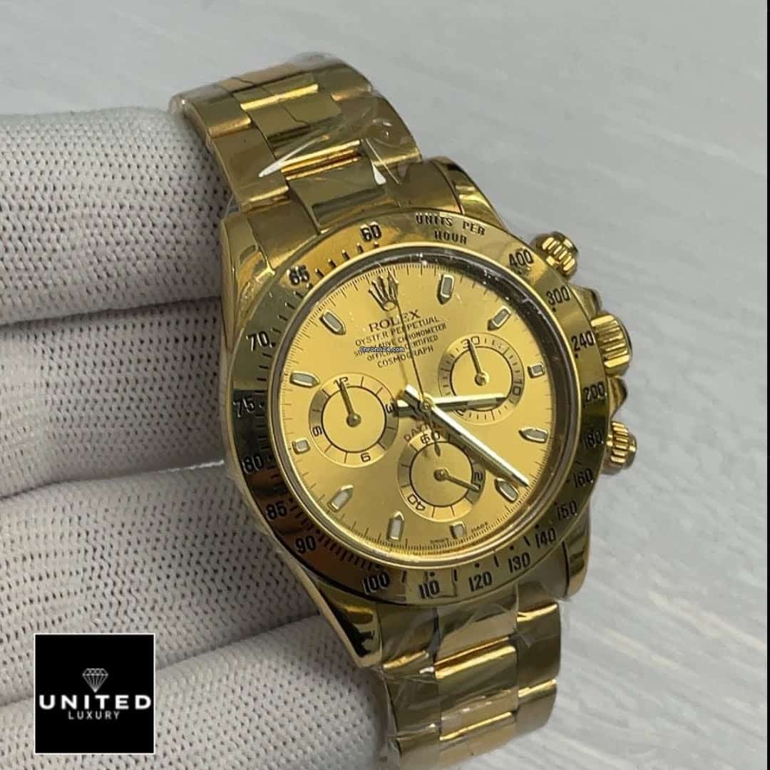 Rolex Daytona Cosmograph 116508 Yellow Gold Oyster  on his hands