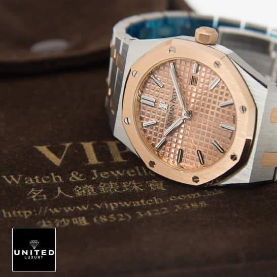 Two tone ap  velvet floor view