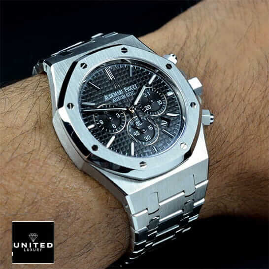 Audemars Piguet Royal Oak Chronograph 26320ST.OO.1220ST.01 2 AP Royal Oak Black Dial Steel Bezel & Case Stainless Steel on the man wirst