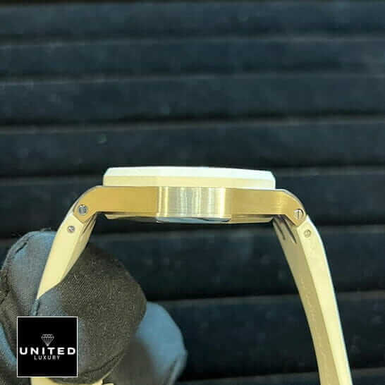 AP Royal Oak Silver Ladies  side view on the hand