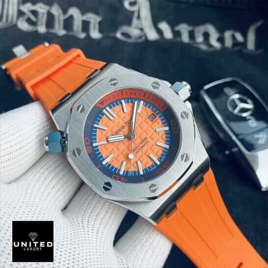 AP Royal Oak 15710ST Orange Rubber Bracelet  fornt view