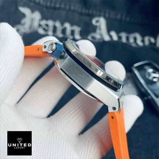 Audemars Royal Oak 15710ST Orange Rubber Bracelet  on the hand