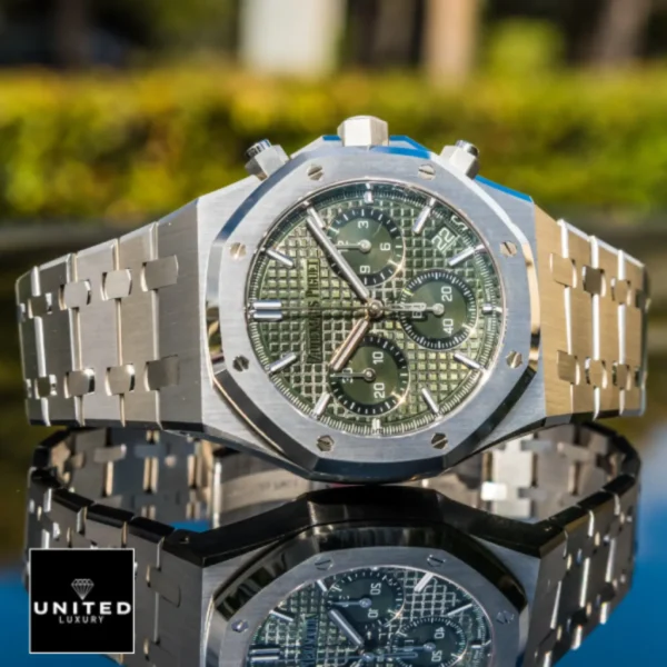 Audemars Piguet Royal Oak 26240ST.OO.1320ST.08 Green Dial 1 ap steel green dial nature