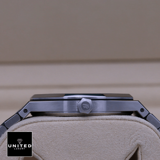 Audemars Piguet Royal Oak 26510ST.OO_.1220ST.01- Steel Case  side view