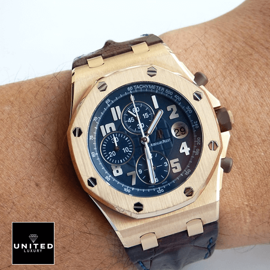 audemars piguet royal oak offshore 26365OR.OO .D801CR.01 wrist