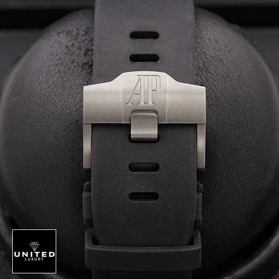 AP Royal Oak Black Rubber Bracelet Steel Clasp  closed clasp