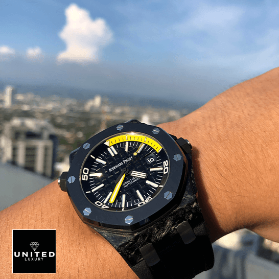 Audemars Piguet Royal Oak Offshore 15706AU.OO.A002CA.01 2 Audemars Piguet Royal Oak Offshore Diver 15706AU.OO_.A002CA.01 on the wrist