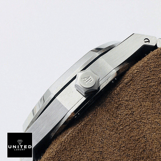 Audemars Piguet Royal Oak 26522TI.OO_.1220TI  stainless steel crown