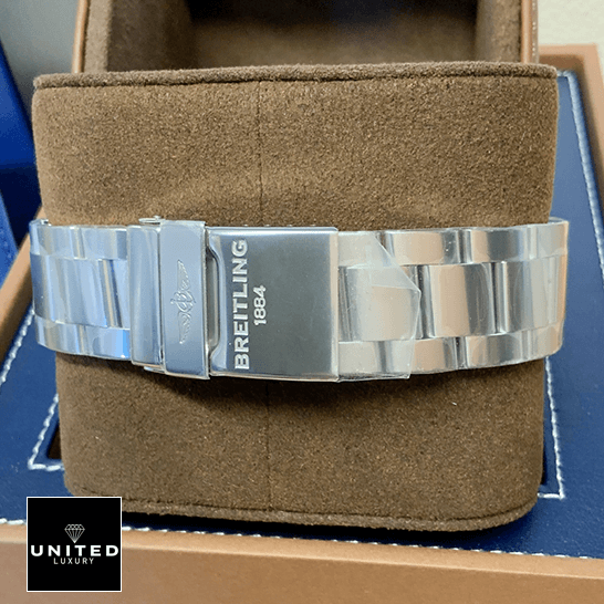 breitling-avenger-A1338111F564170A-clasp