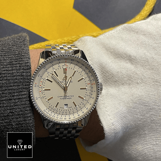 breitling navitimer A17326211G1A1 wrist