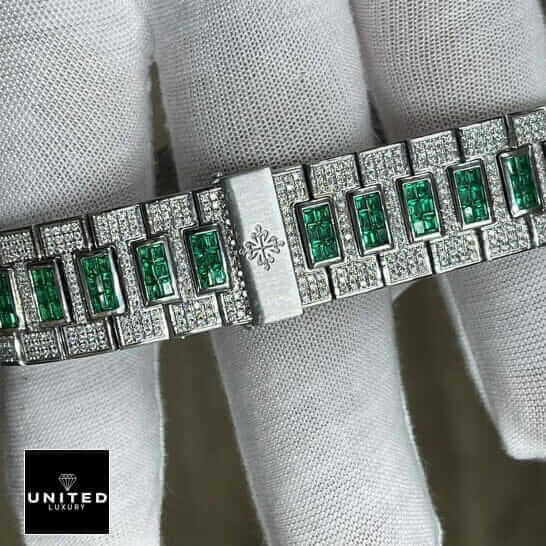 emerald-bezel-5711-3