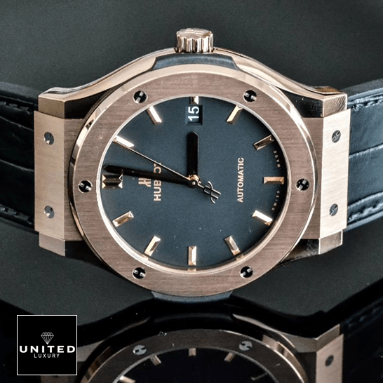 Hublot 511.OX_.1181.LR Classic Fusion Black Dial Gold Bezel  side view