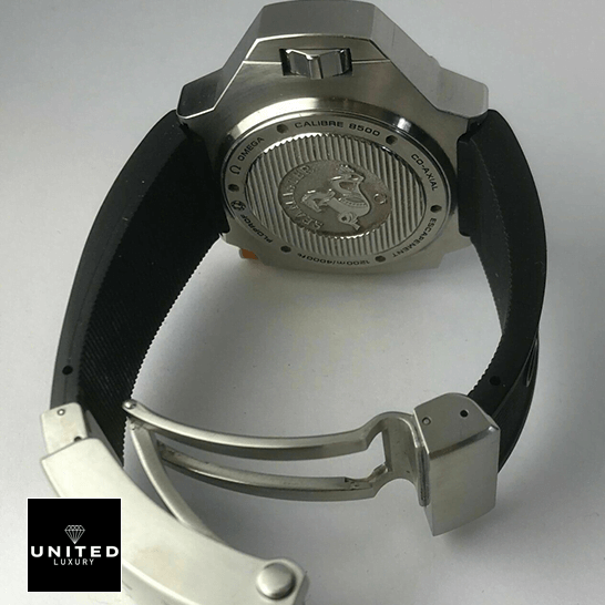 Omega Seamaster Black Rubber Steel Clasp  opened clasp