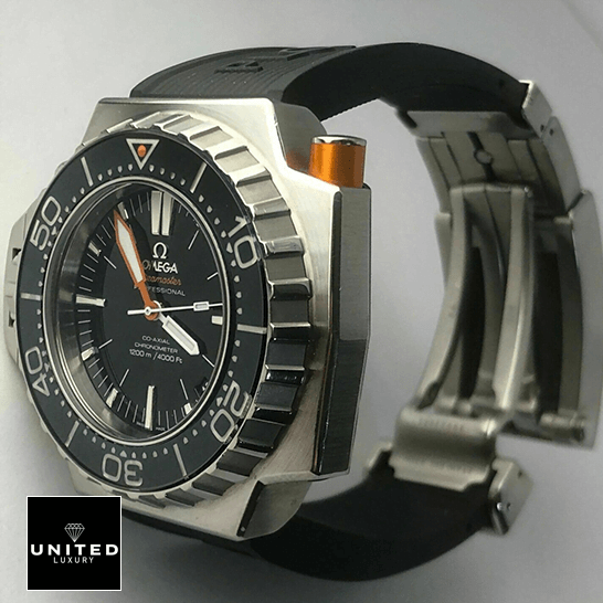 Omega Seamaster Ploprof 224.32.55.21.01.001  side view