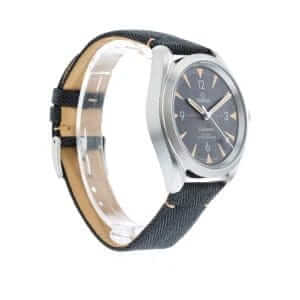 omega-seamaster-railmaster-steel-220-12-40-20-01-001-black-dial