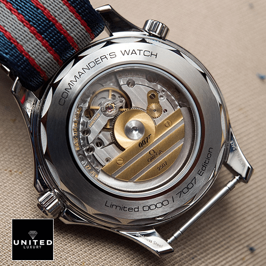 omega-seamasterdiver-300M-212.32.41.20.04.001-case