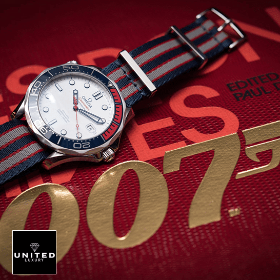 omega seamasterdiver 300M 212.32.41.20.04.001 red