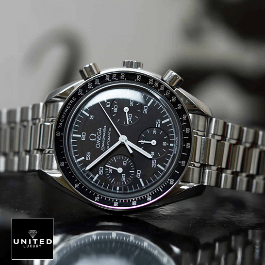 Omega Speedmaster 3510.50 Steel Bracelet  side view crown / push button