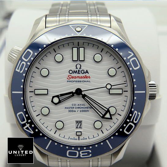 Omega Seamaster 300 6 Omega Seamaster Co Axıal White Dial Blue Bezel in the box