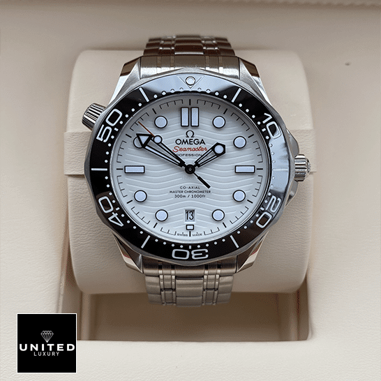 Omega Seamaster 210.30.42.20.04.001 Diver Steel  white dial