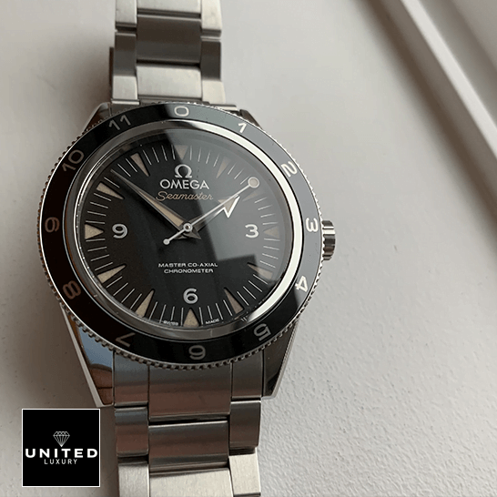 Omega Seamaster Spectre 3 Omega Seamaster 233.32.41.21.01 Black Dial Oyster white background