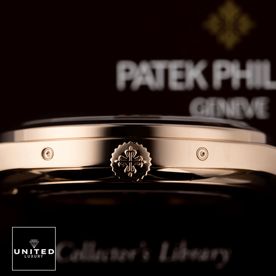 patek-philippe-complications-5396R-001-uniyedluxury