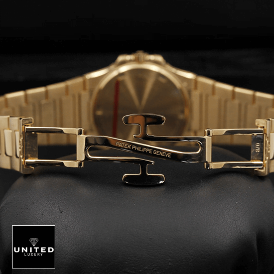 Patek Philippe Nautilus 70101R-012 Rose Gold Bracelet  opened clasp