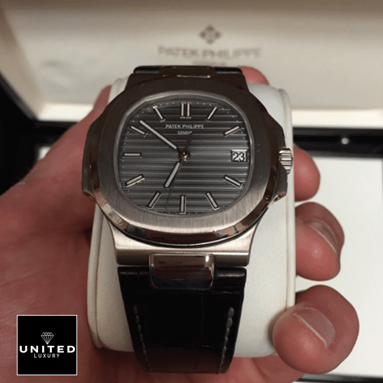 Patek Philippe Nautilus 5711G-001 5 Patek Philippe Nautilus 5711G-001 Leather Black Bracelet in the box