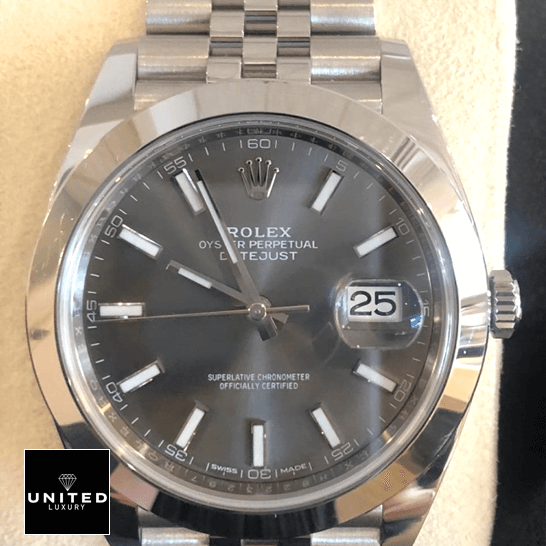 rolex-datejust-126300-0008-front