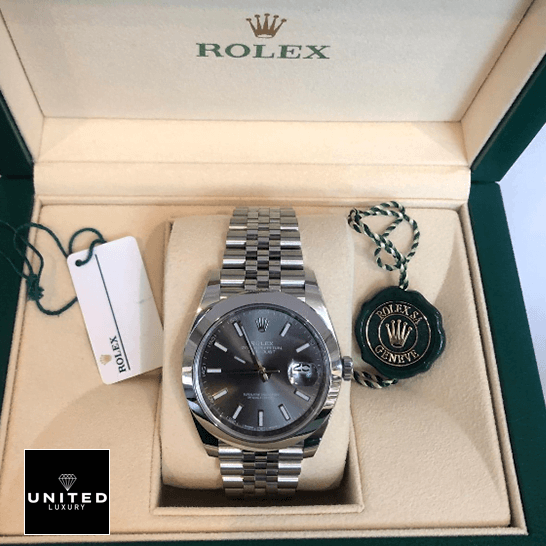rolex-datejust-126300-0008-unitedluxury