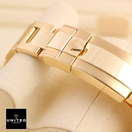 Rolex GMT-Master 116758SA Yellow Gold Oyster Bracelet  Fold Clasp on the Rolex Logo