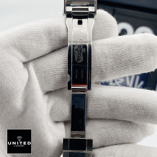 Rolex Yacht-Master 116622-0003 Platinum & Rhodium Dial 9 Rolex 116622-0003 Yacht Master opened clasp