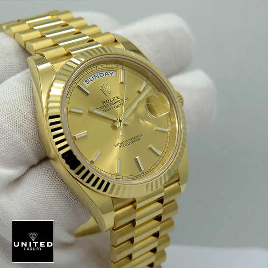 Rolex day-date II 228238-003 yellow gold jubilee  on the hand