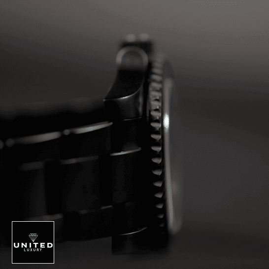 Rolex Submariner 116610n Right Review