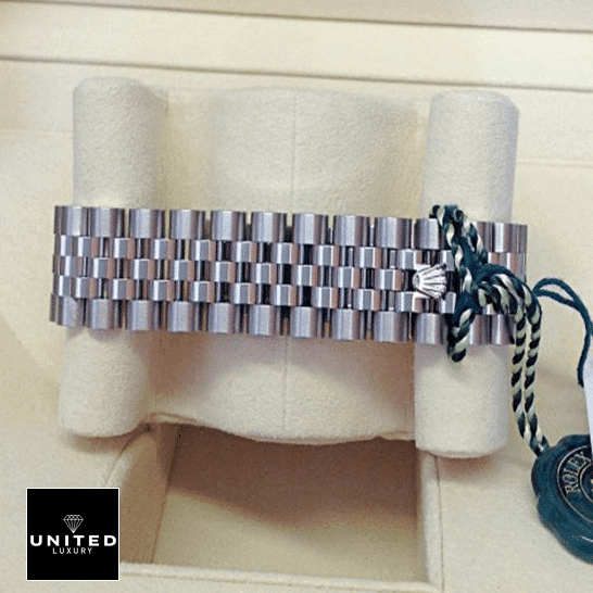 Rolex Datejust 116234-0084 Silver Dial 4 Rolex Datejust 36 116234-0084 Jubilee Bracelet in box