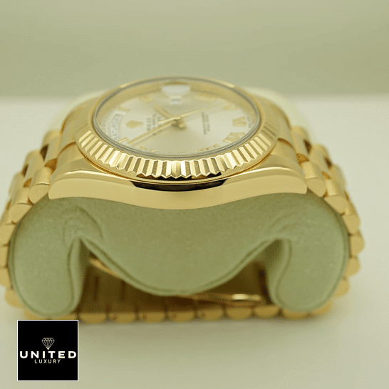 Rolex Day-Date II Collection Gold Silver 218238  Left Side