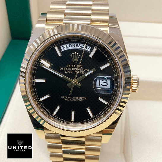 Rolex Day-Date Gold Black 228235 EW 1 Rolex Day-Date 228235 Stick indices in the Rolex box
