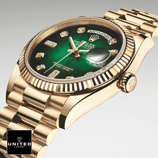 Rolex Day-Date Yellow Gold 118238 Fluted Bezel Green dDİal