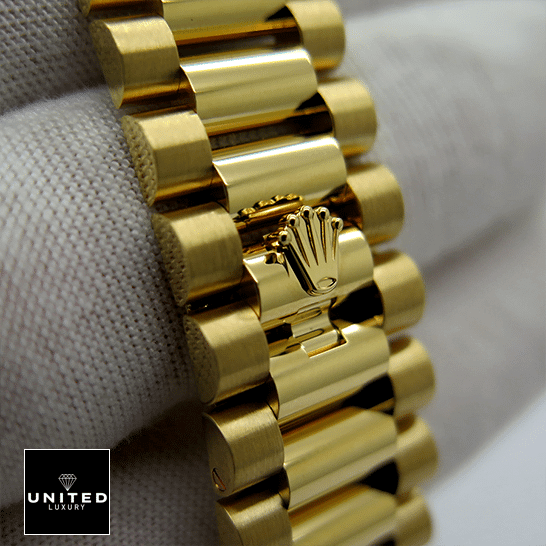 rolex_day_date_yellow_gold_with_pave_diamond_dial_sapphire_128348RBR_0030__clasp_unitedluxurynet