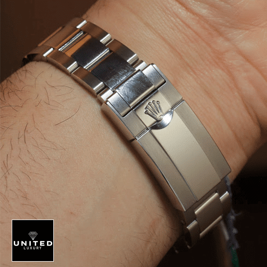 Rolex Daytona 116506 S.Steel Oyster Bracelet Fold Clasp on the Rolex Logo  on his arm